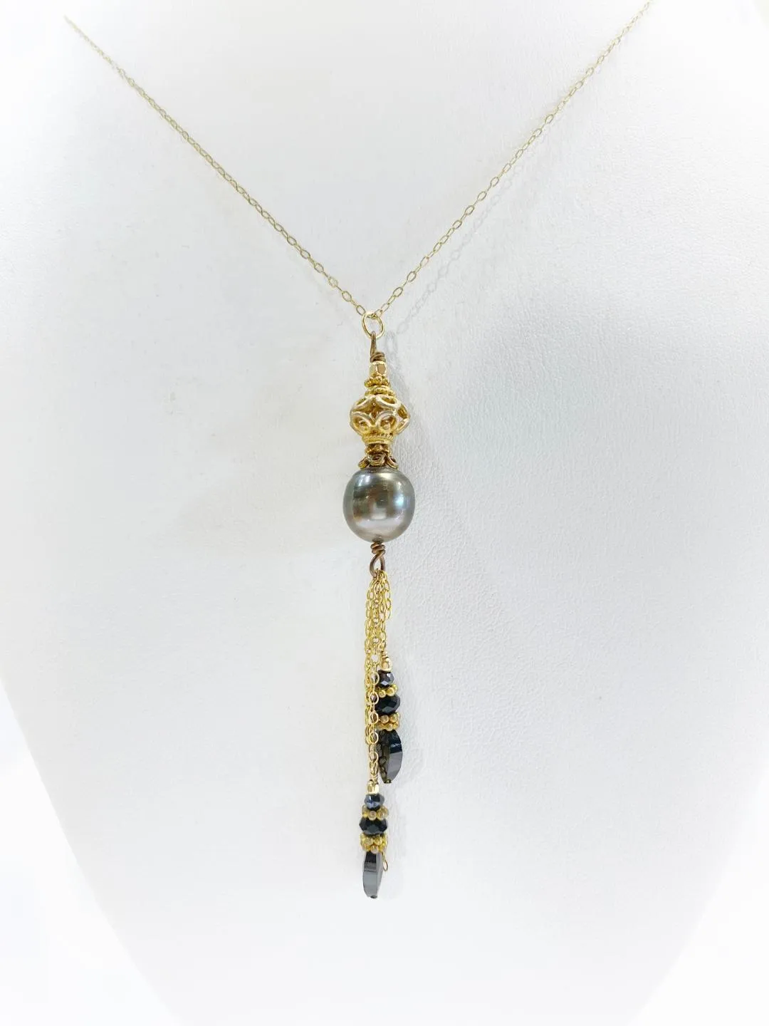 Black Tahitian Pearl and spinel necklace