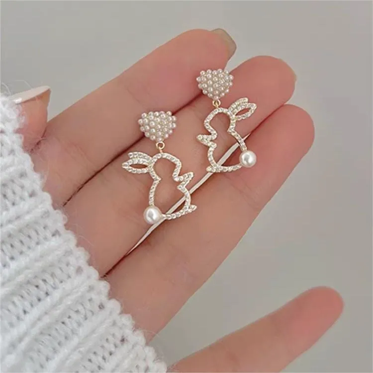 Charming Dangling Pearl Heart Rabbit Earrings