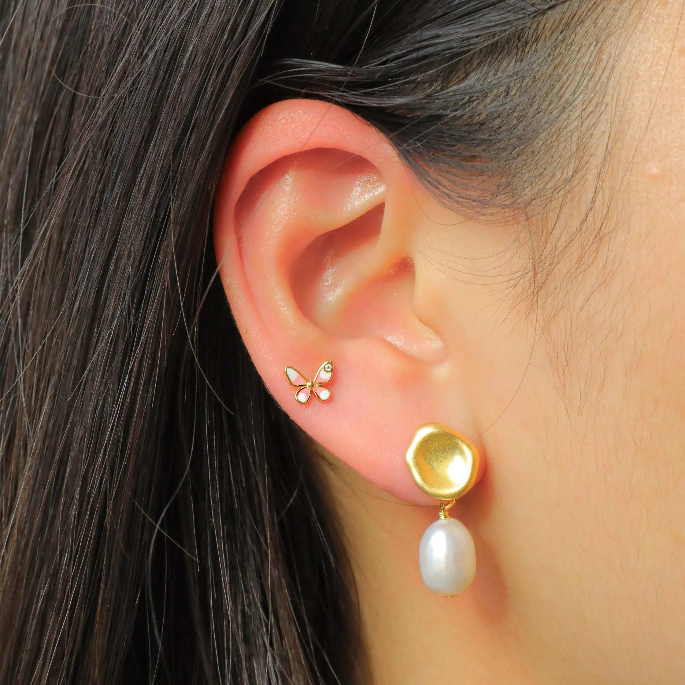 Charming Pearl Earrings