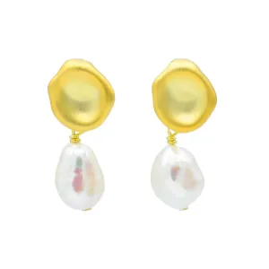 Charming Pearl Earrings