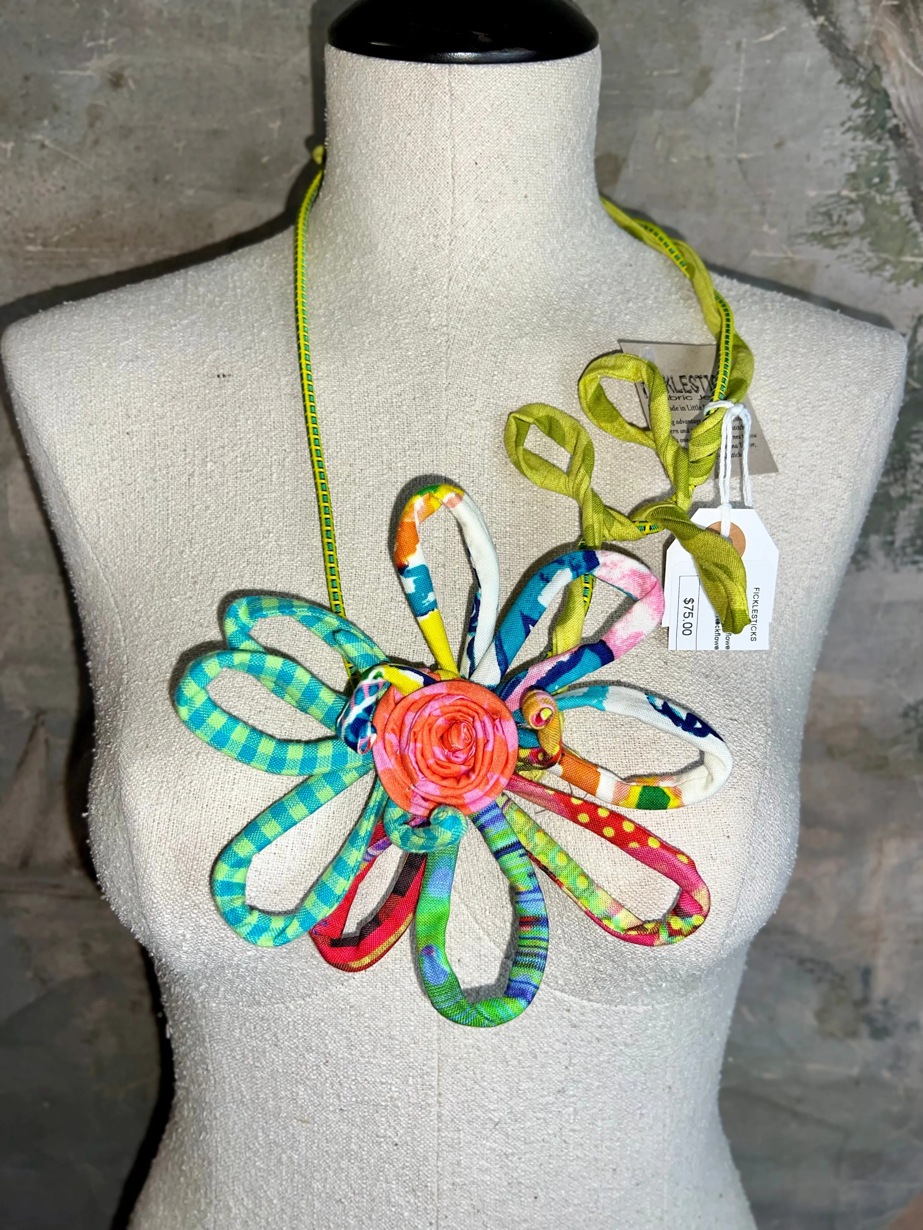 Ficklesticks N40A Small Neckflower Necklace