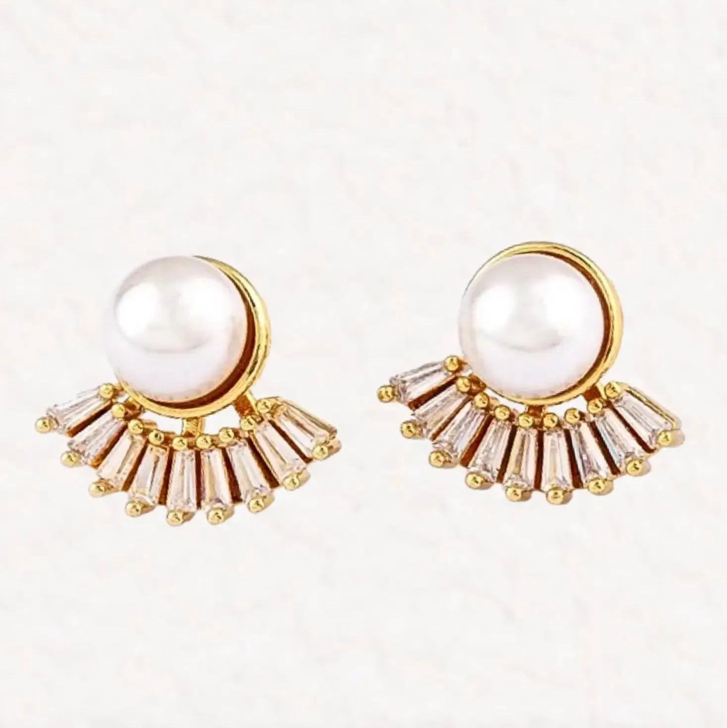 Gold Fan Pearl Stud Earrings