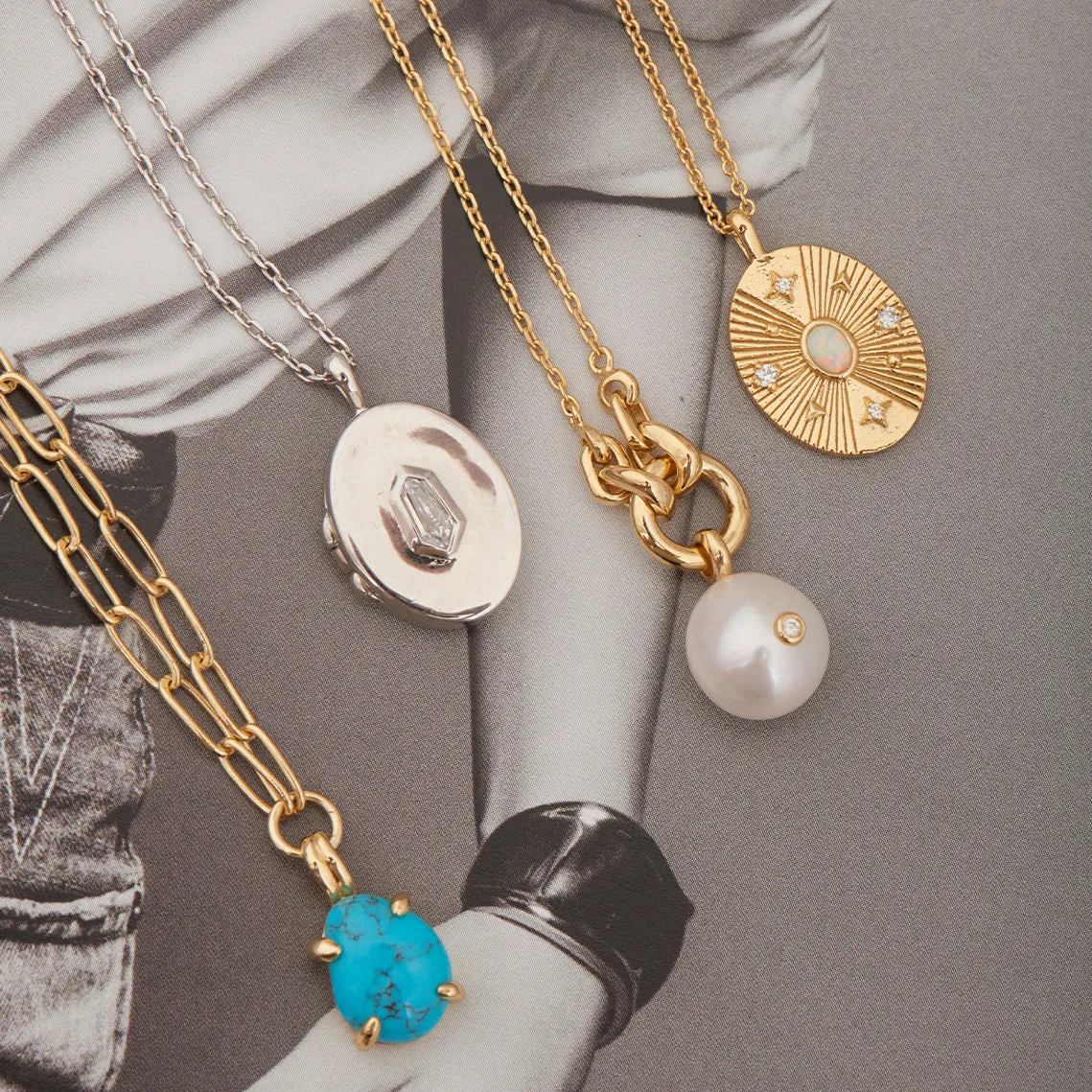 Gold Turquoise Chunky Chain Drop Pendant Necklace