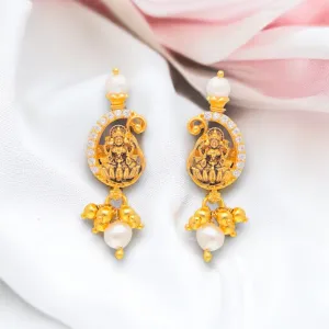 Laxmi Pearl Earrings