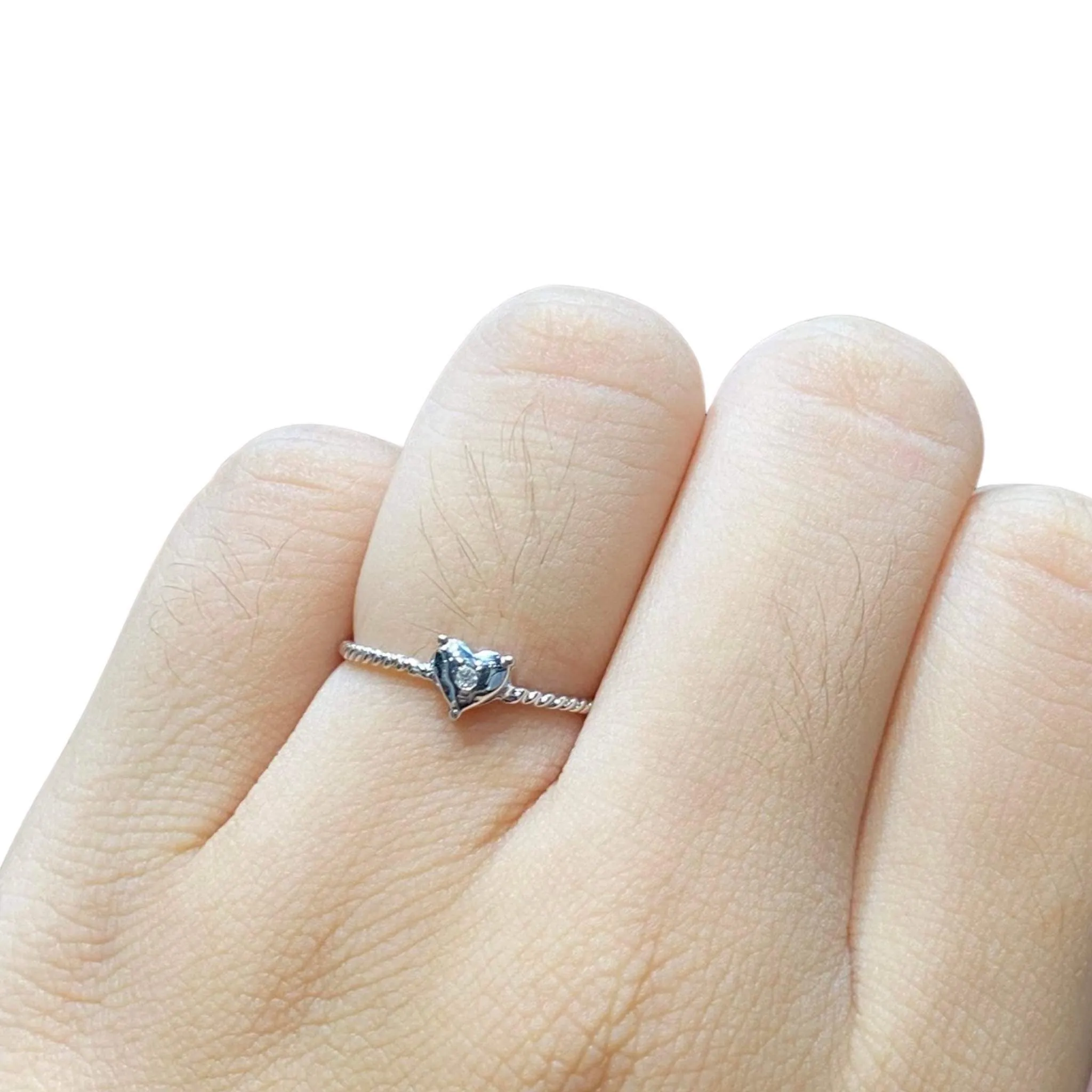 #LoveLVNA | Dainty Heart Diamond Ring 14kt