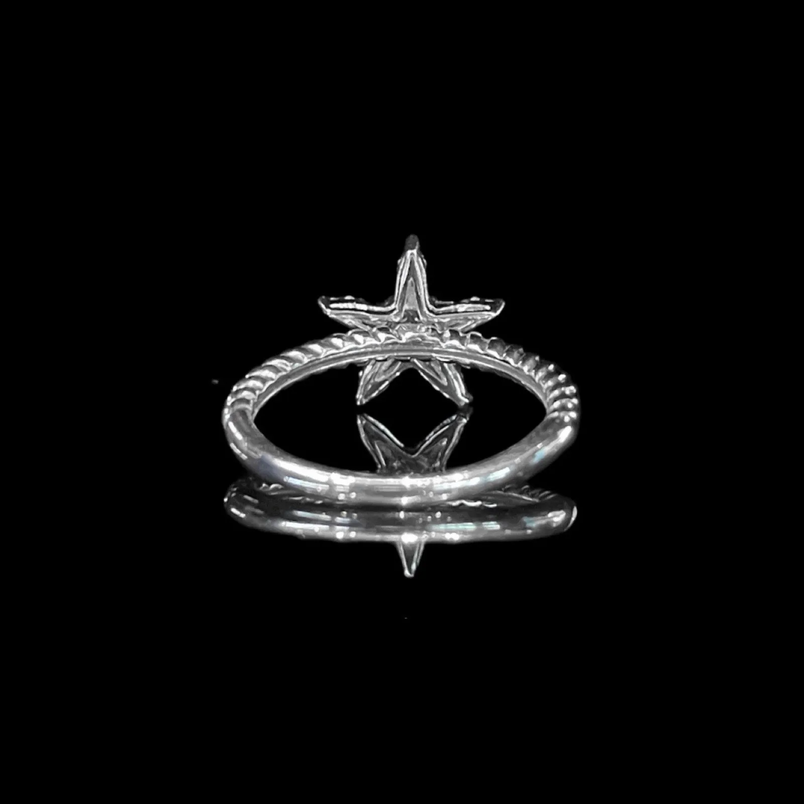 #LVNA2024 | Classic Star Deco Diamond Ring 14kt