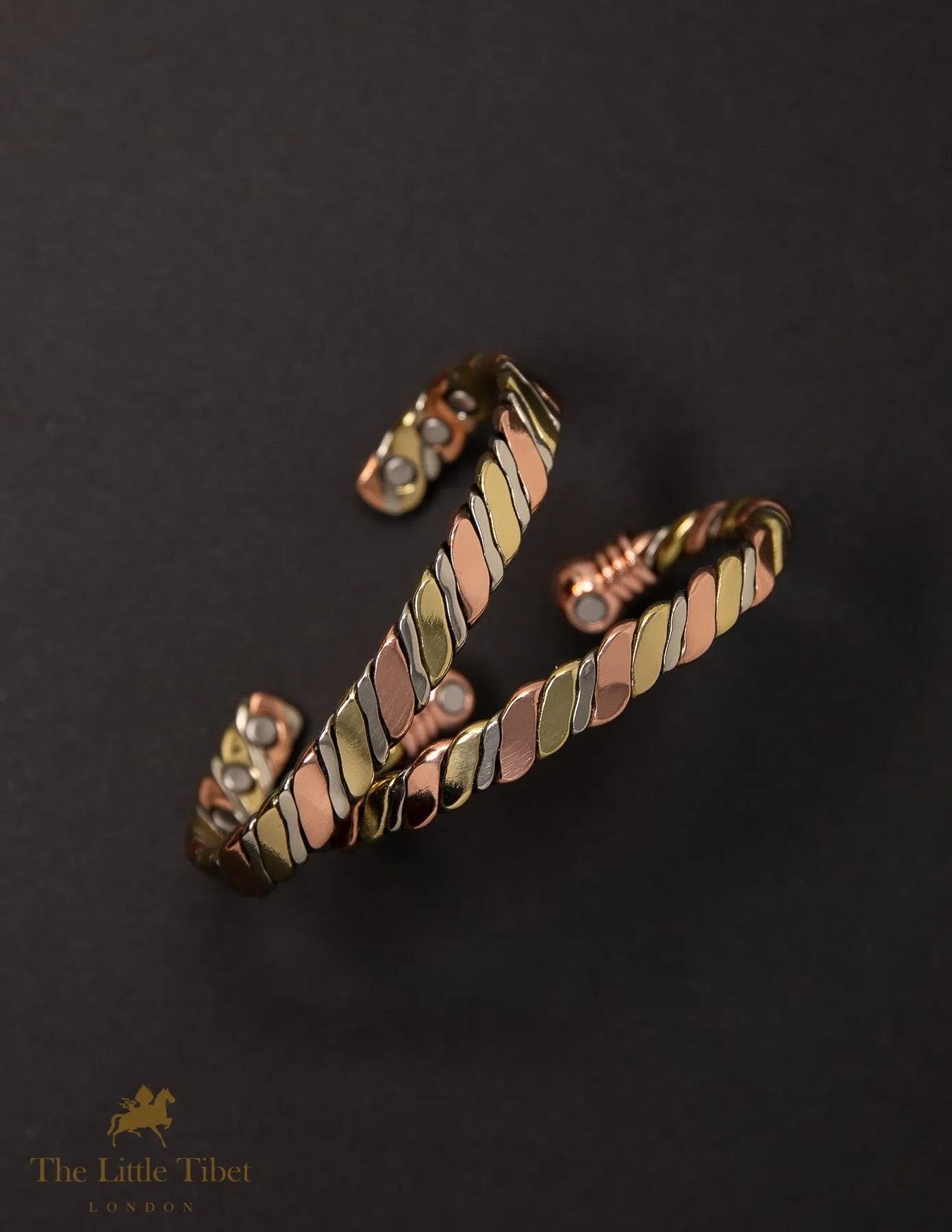 Magnetic Healing Slanted Stripes Bangle