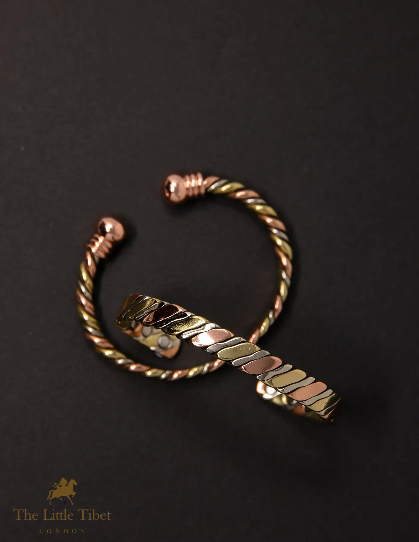 Magnetic Healing Slanted Stripes Bangle