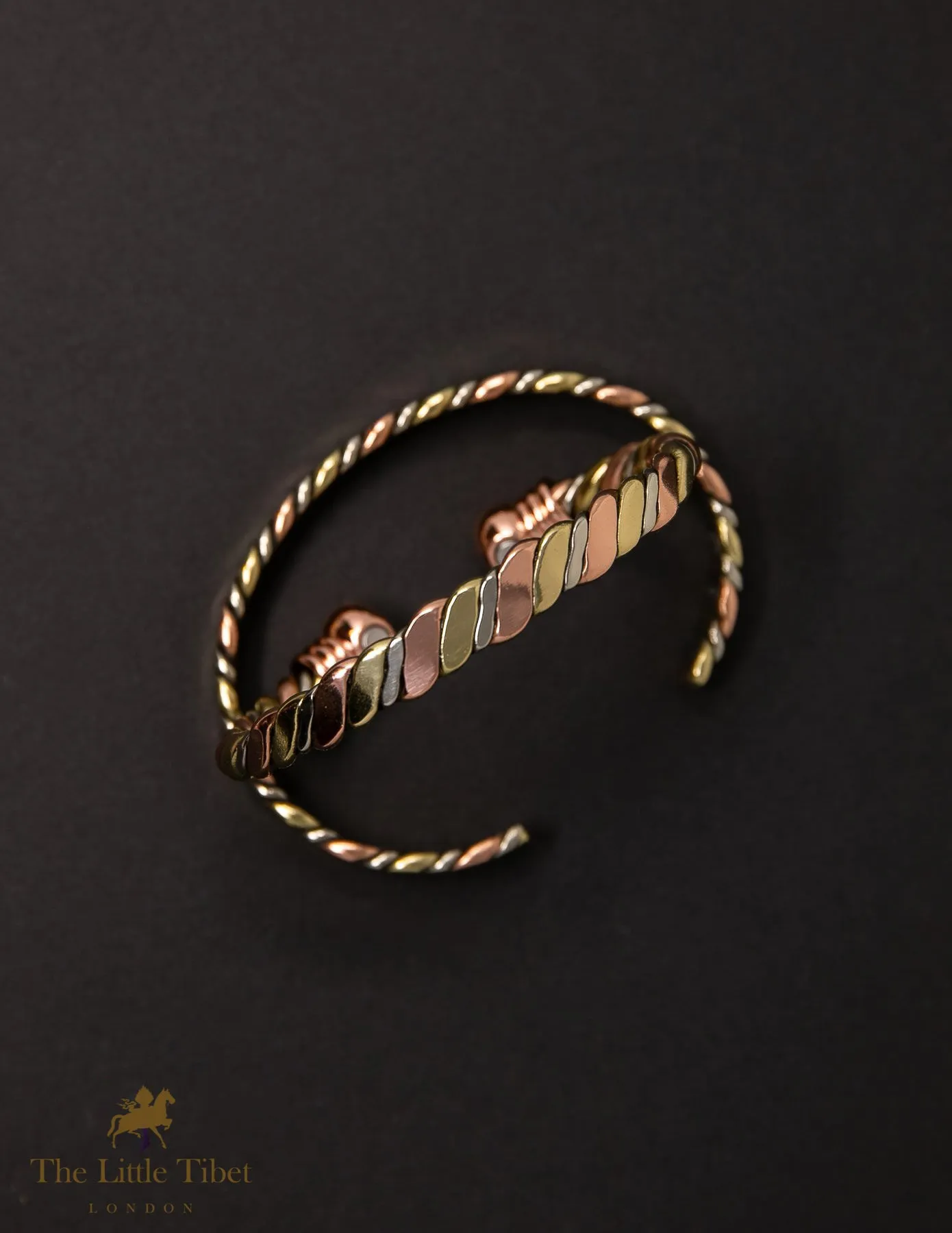 Magnetic Healing Slanted Stripes Bangle