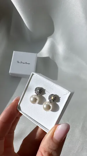 Melissa - Silver Pearl Earring