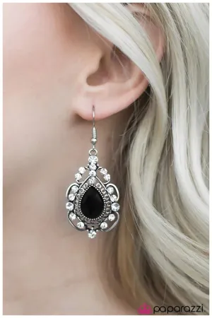 Paparazzi Earring ~ Dancing With The Stars - Black