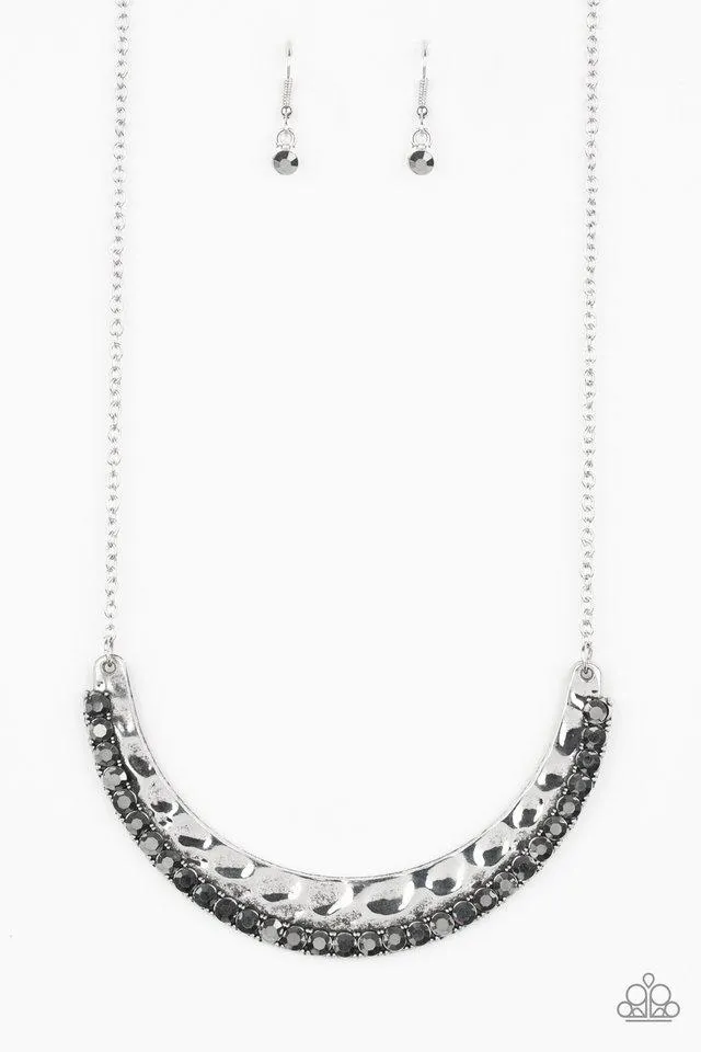 Paparazzi Necklace ~ Impressive - Silver