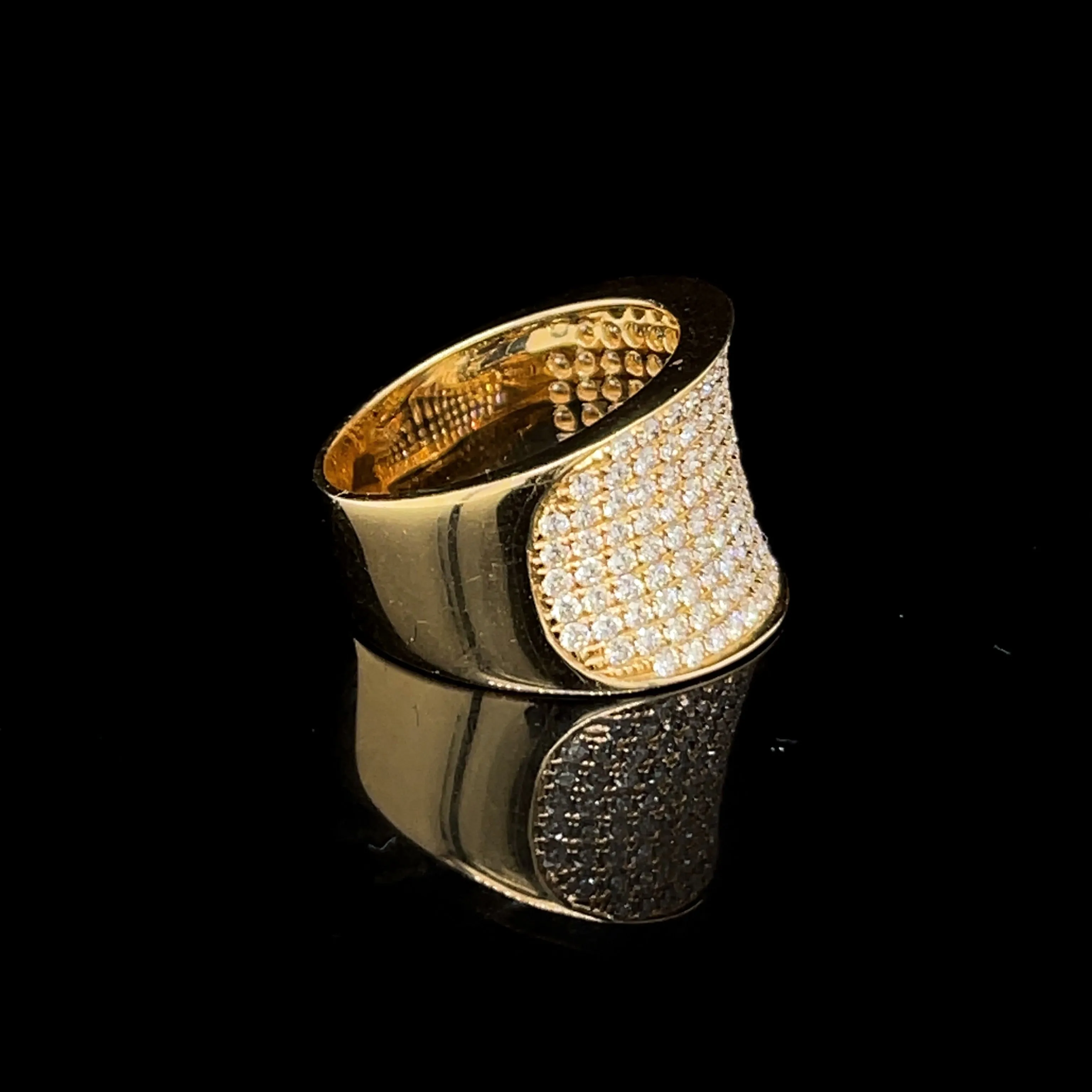 PREORDER | Golden Unisex Millionaire’s Diamond Ring 14kt