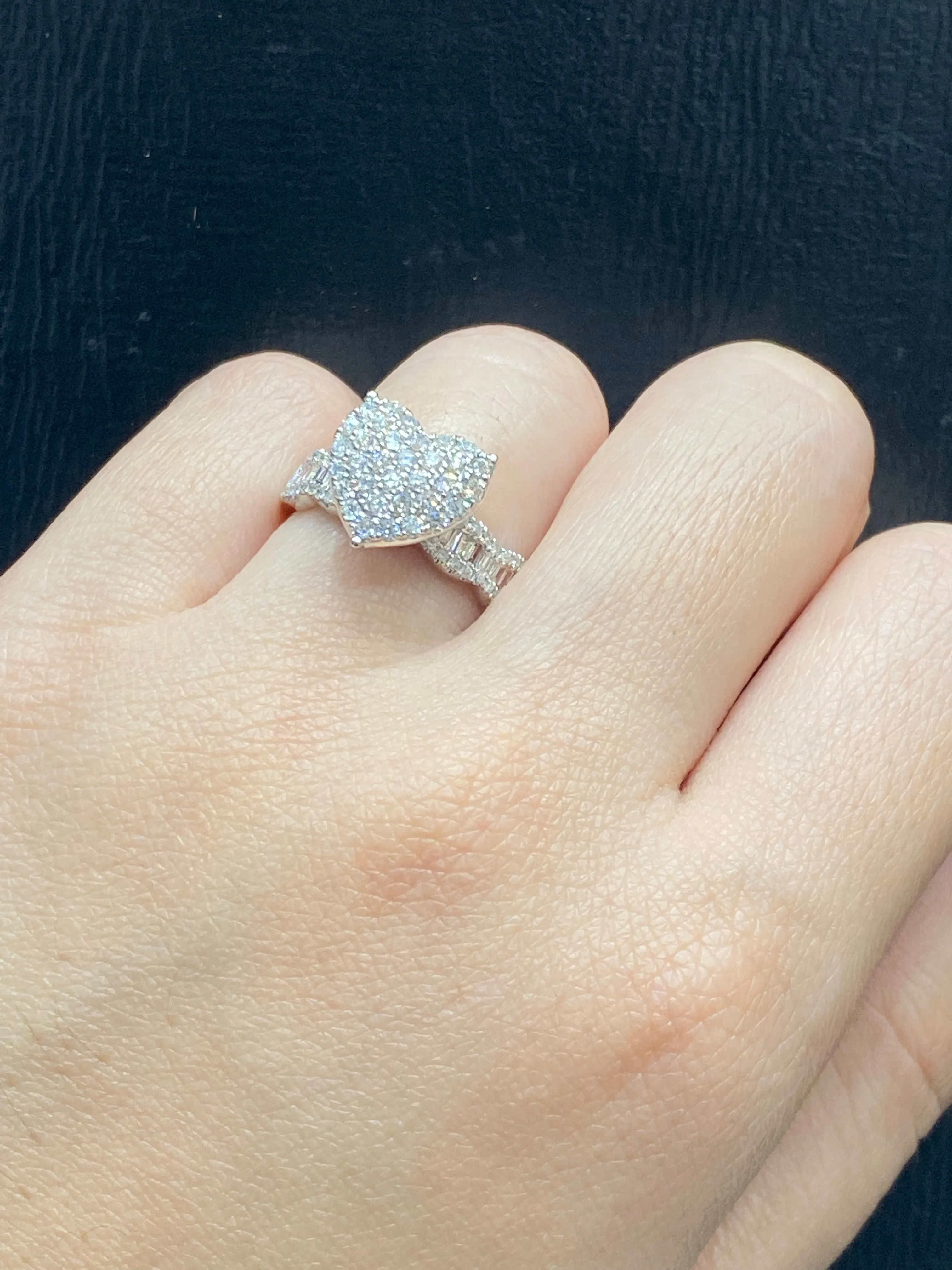 PREORDER | Heart Paved Baguette Diamond Ring 14kt