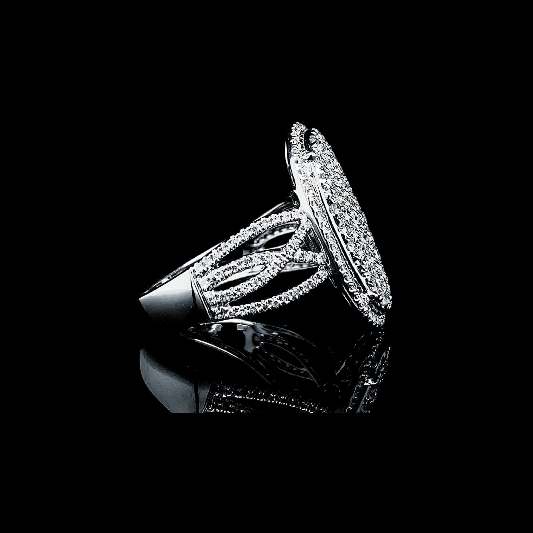 PREORDER | Oval Twisted Paved Band Statement  Diamond Ring 14kt