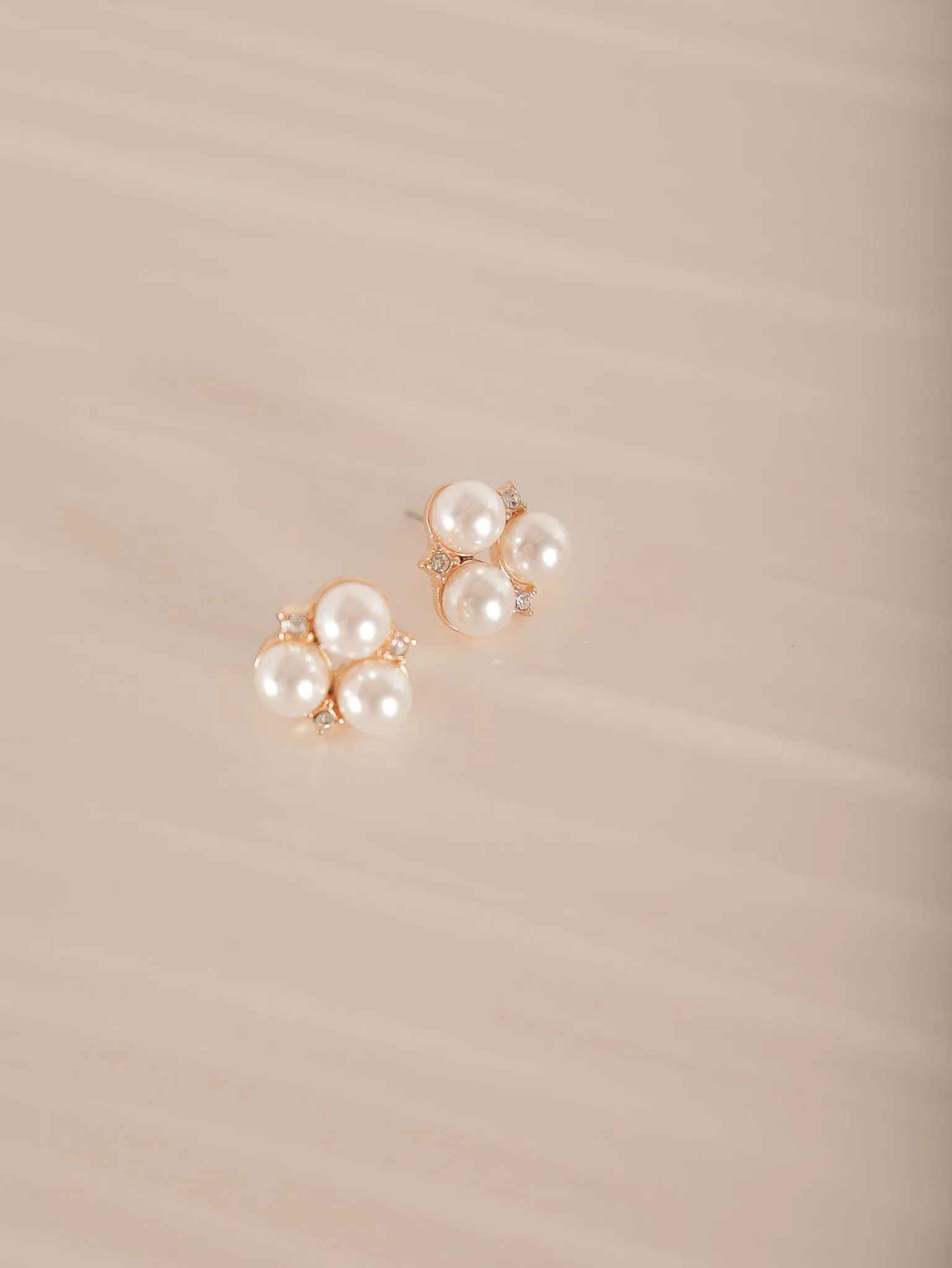 Sno-Cone Pearl Studs