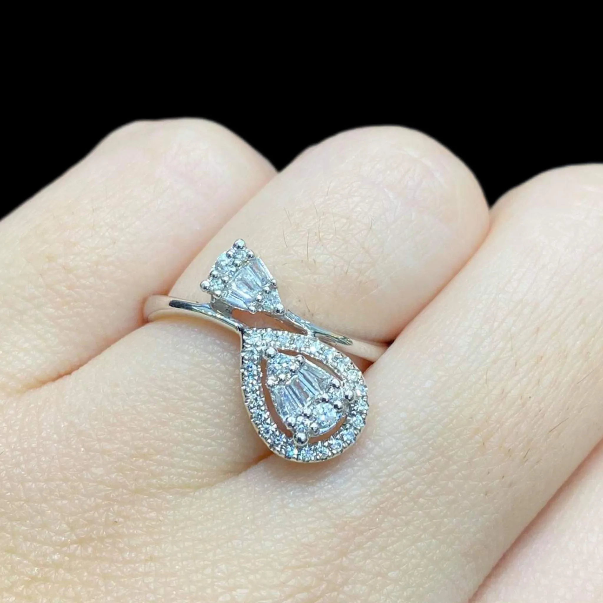 Teardrop Cluster Shape Diamond Ring 14kt