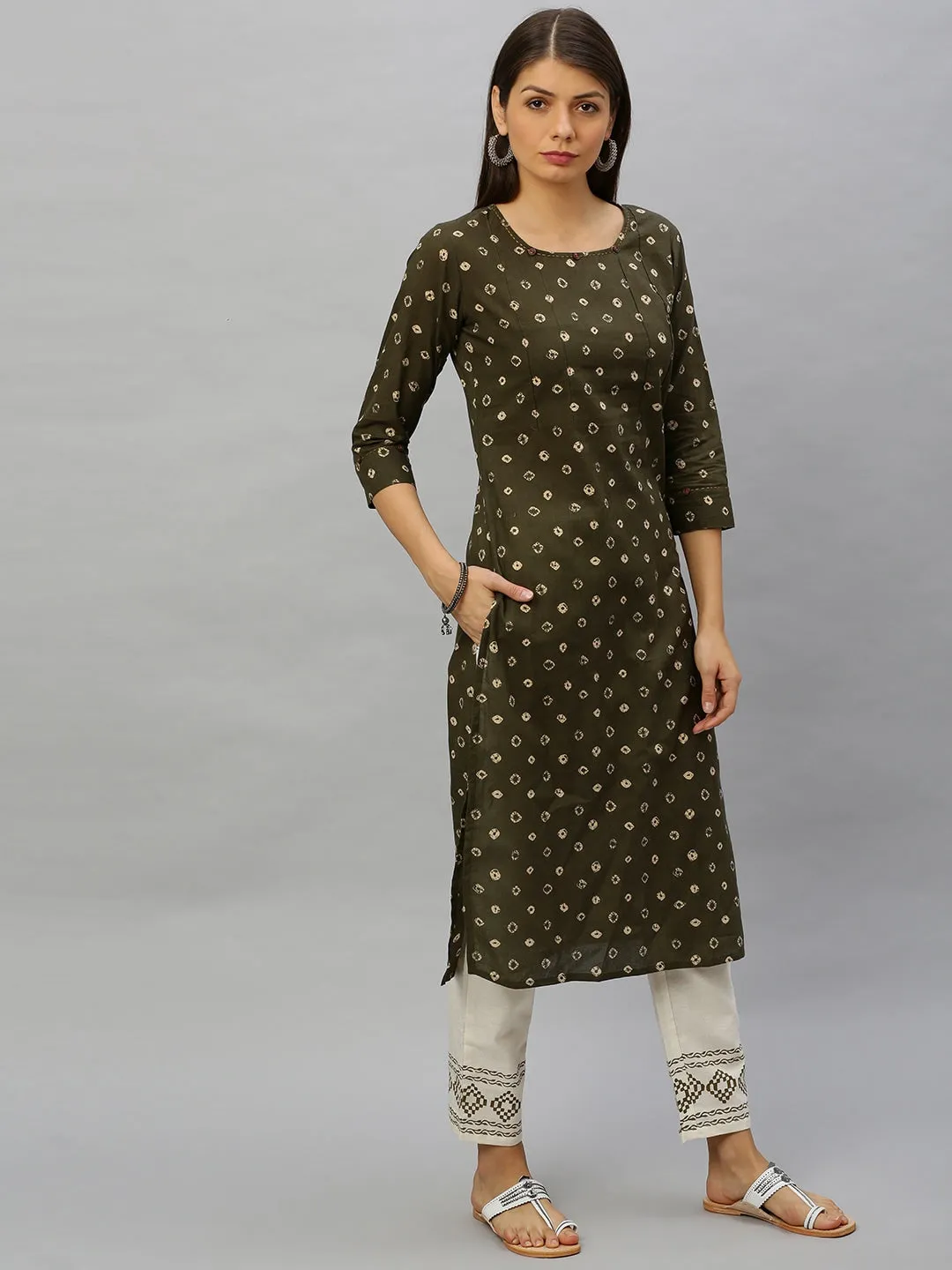 Women Olive Green & Off-White Bandhani Dupatta Set